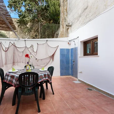 Downtown San Vito Apartment